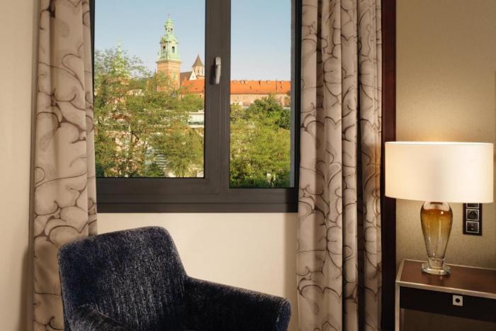 Sheraton Grand Krakow Hotel Room photo